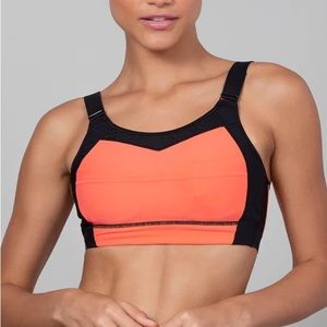 CHANGE sport bra size M4